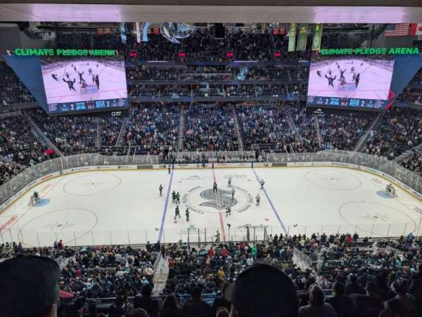 Climate Pledge Arena, section: 214, row: B, seat: 17