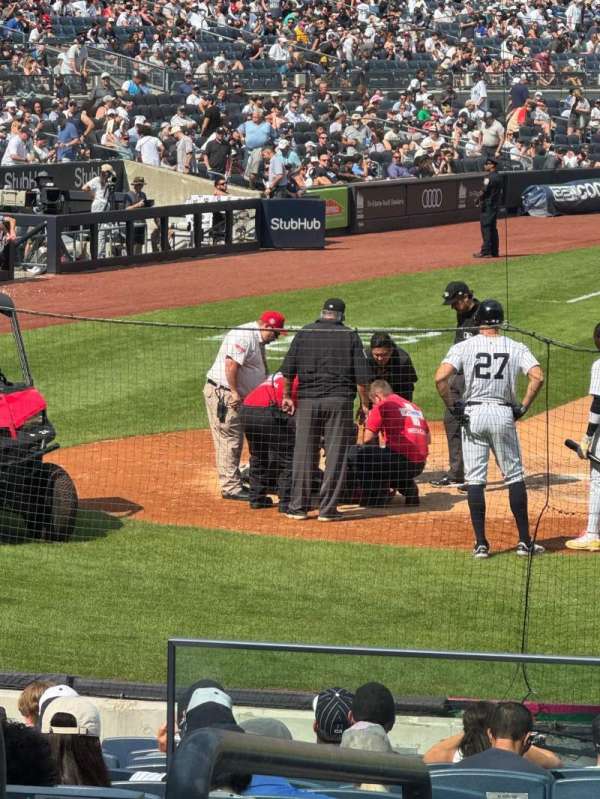 Yankee Stadium, section: 117A, row: 8