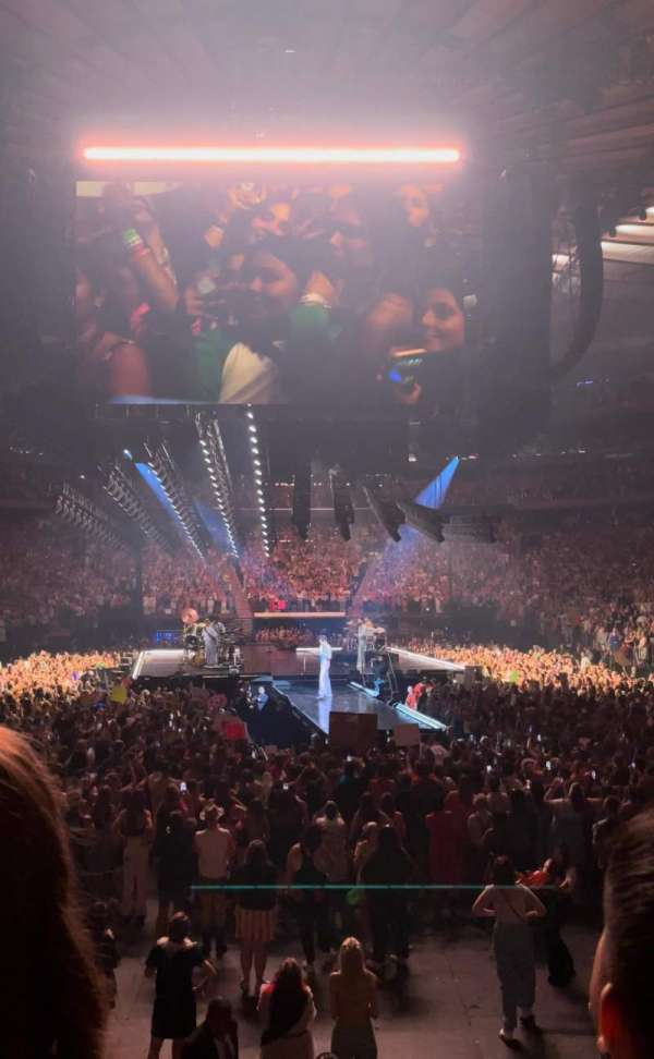 Madison Square Garden, section: 102, row: 7, seat: 11