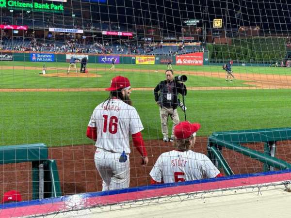 Citizens Bank Park, section: 118, row: 1, seat: 7