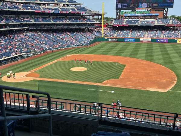 Citizens Bank Park, section: 214, row: 4, seat: 13