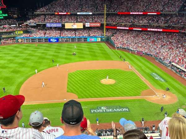 Citizens Bank Park, section: 326, row: 5, seat: 11