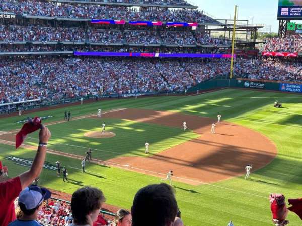 Citizens Bank Park, section: 212, row: 7, seat: 2