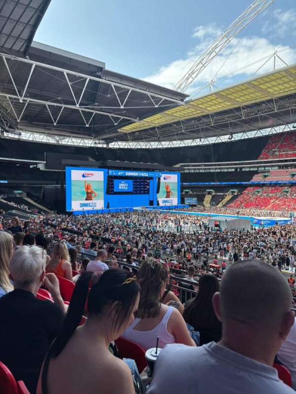 Wembley Stadium, section: 120, row: 35, seat: 257
