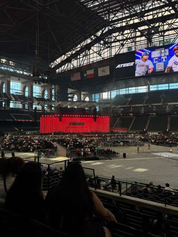 Globe Life Field, section: 10, row: 14, seat: 8
