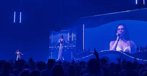 Paris La Défense Arena, section: Fosse, row: 1