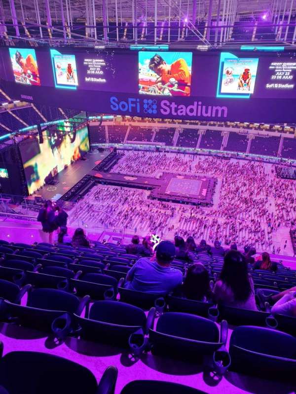 SoFi Stadium, section: 515, row: 11, seat: 9