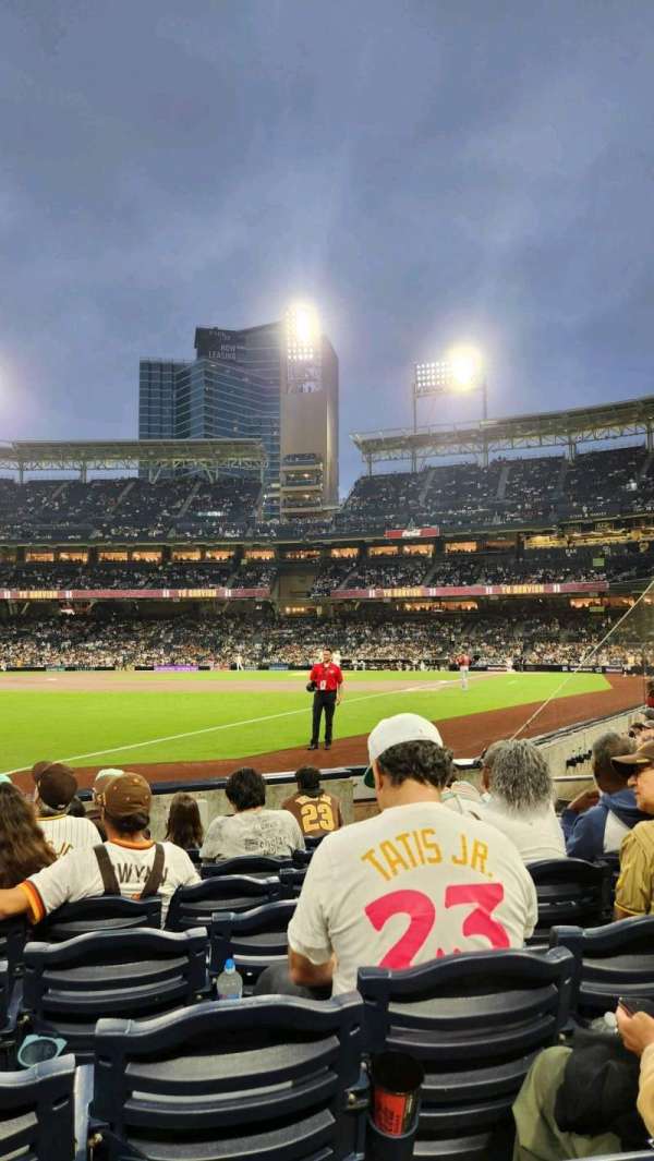 Petco Park, section: 122, row: 8, seat: 8