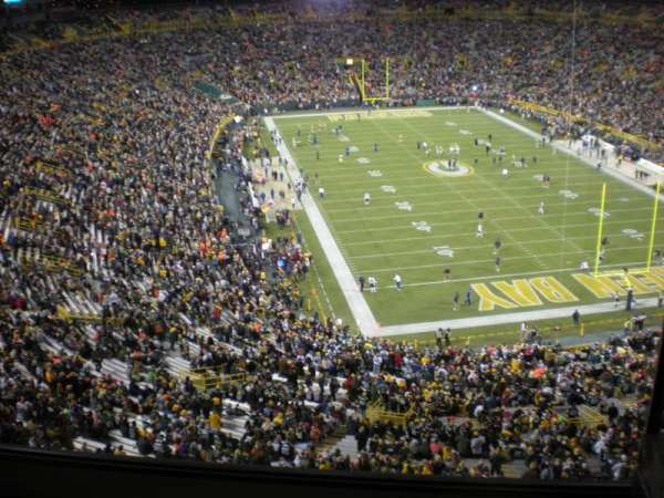Lambeau Field, section: Box Seats