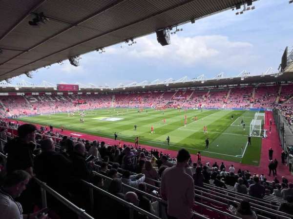 St Mary's Stadium, section: 26, row: Z, seat: 676