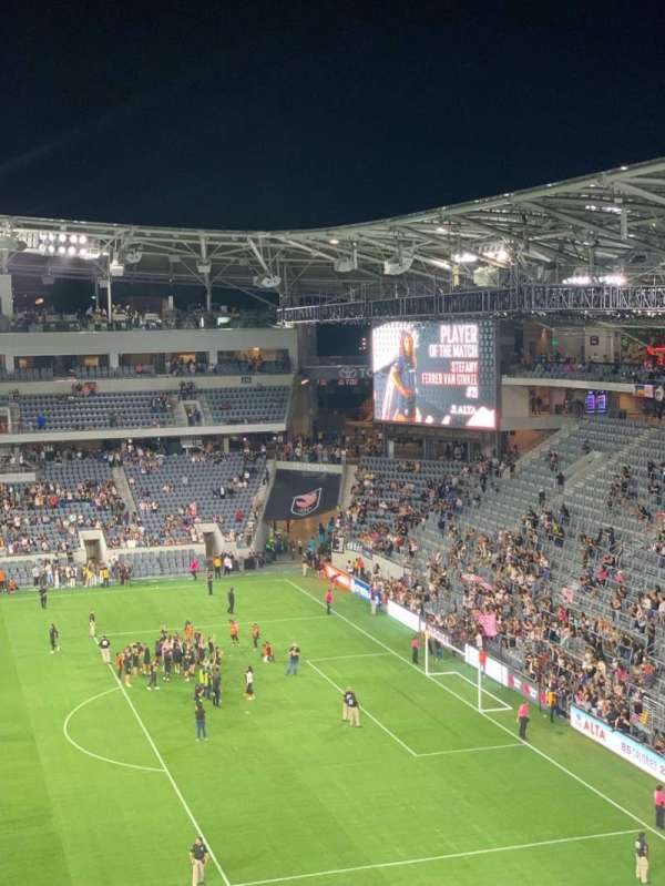 BMO Stadium, section: 210, row: Q, seat: 24