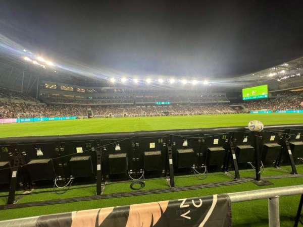 BMO Stadium, section: 115, row: A, seat: 15