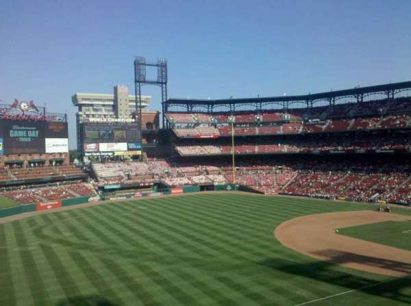 Busch Stadium, section: 275, row: 6, seat: 18