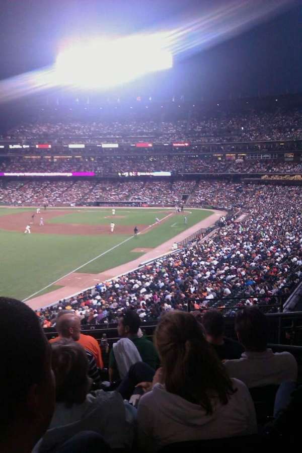 Oracle Park, section: 233, row: f, seat: 3