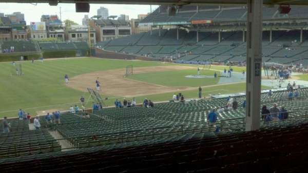 Wrigley Field, section: 208, row: 18, seat: 5