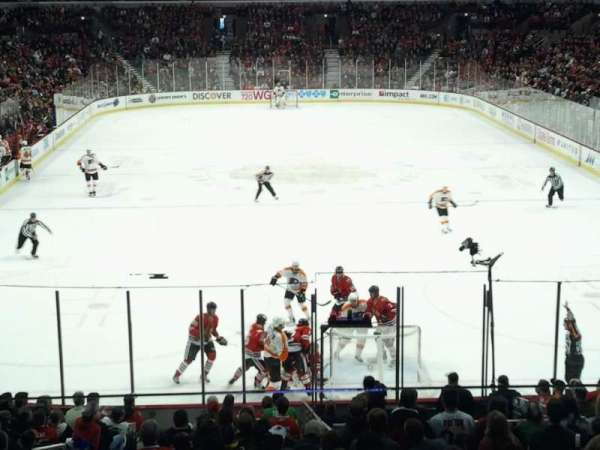 United Center, section: L46