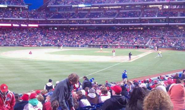 Citizens Bank Park, section: 139, row: 27, seat: 1