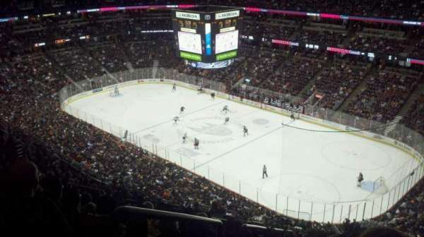 Honda Center, section: 428, row: T, seat: 10