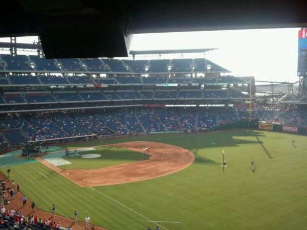 Citizens Bank Park, section: 208, row: 12, seat: 3