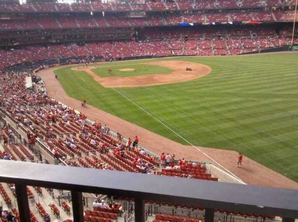 Busch Stadium, section: 232, row: 1, seat: 21
