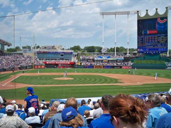Kauffman Stadium, section: 132, row: R, seat: 5