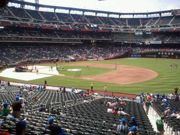 Citi Field, section: 111, row: 32, seat: 15