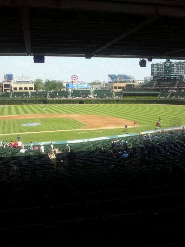 Wrigley Field, section: 222, row: 17, seat: 13
