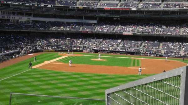 Yankee Stadium, section: 205, row: 4, seat: 5