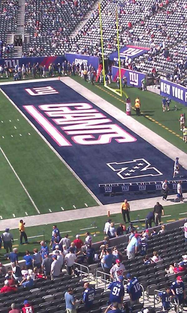 MetLife Stadium, section: 211, row: 2, seat: 4
