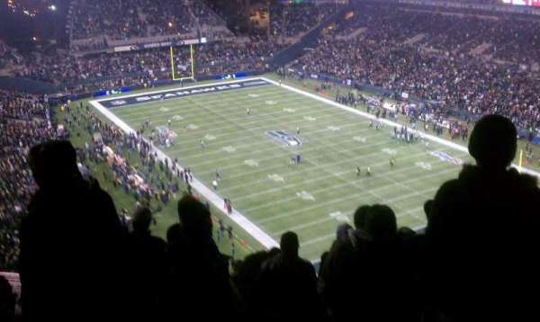 Lumen Field, section: 327, row: 17, seat: 4