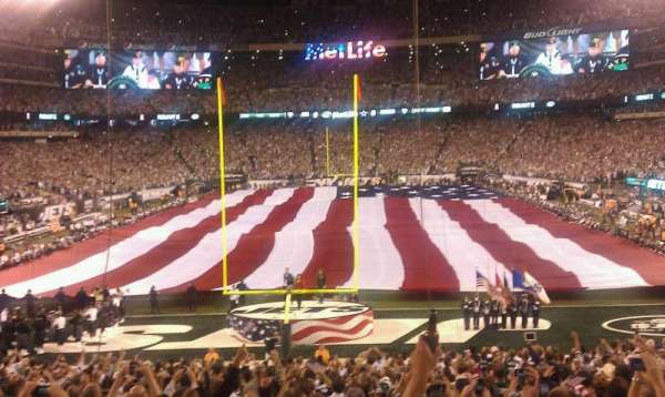 Metlife Stadium, section: 126, row: 27, seat: 9