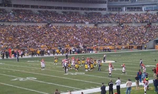 Acrisure Stadium, section: 106, row: P, seat: 4