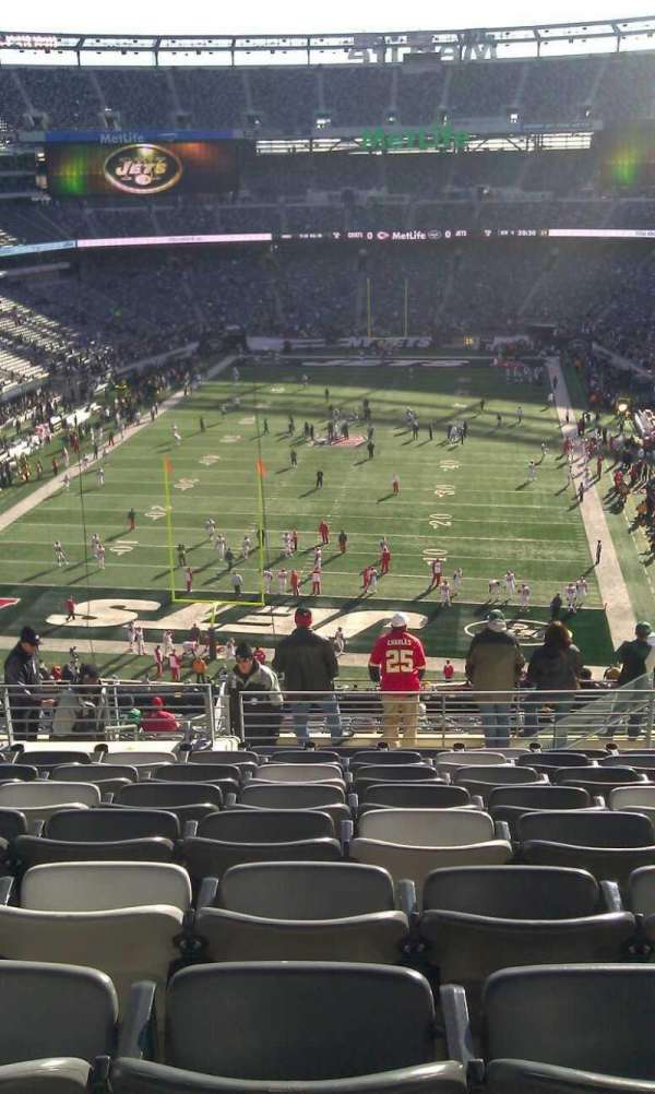 Metlife Stadium, section: 250B, row: 11