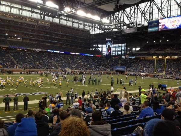 Ford Field, section: 124, row: 8, seat: 4