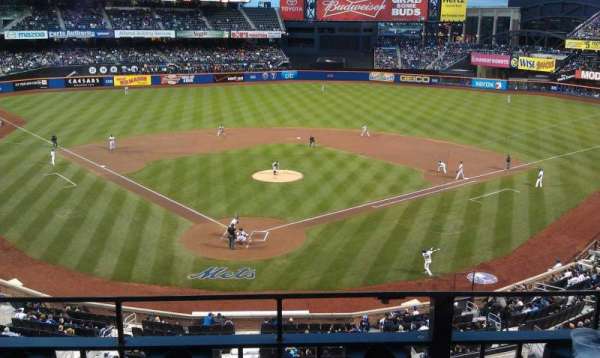 Citi Field, section: 318, row: 2, seat: 7