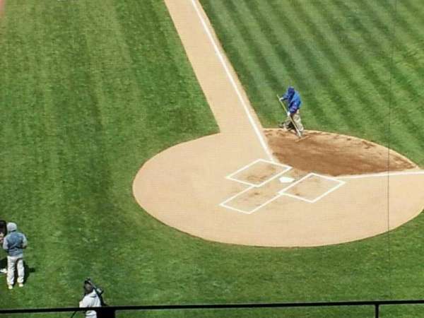 Wrigley Field, section: 321R, row: 5, seat: 4