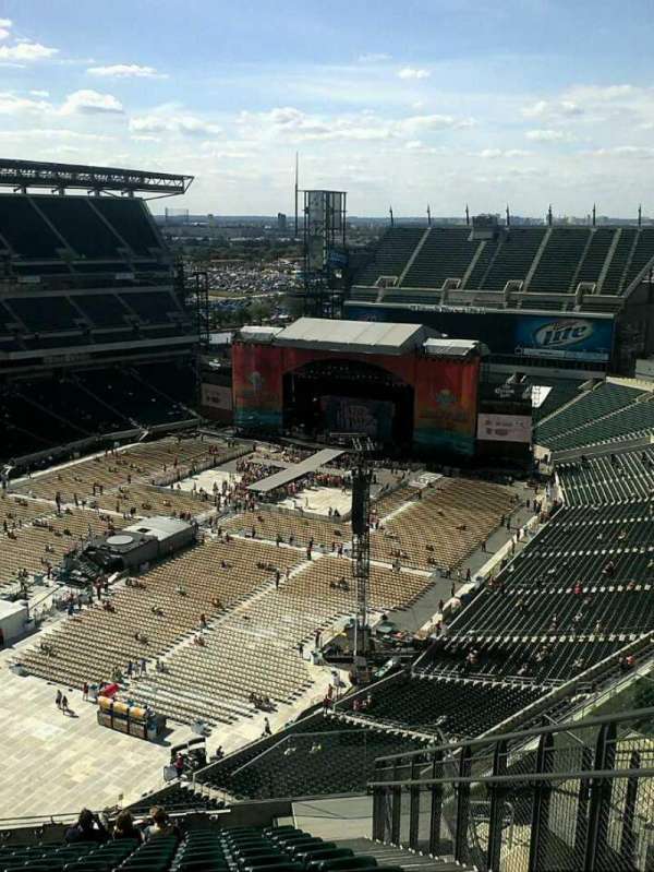 Lincoln Financial Field, section: 218, row: 19, seat: 3
