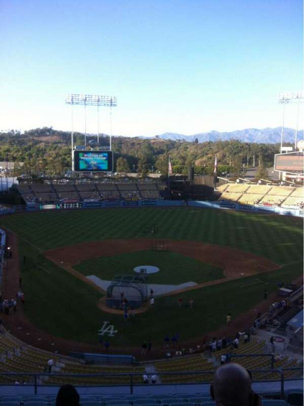 Dodger Stadium, section: 4RS, row: L, seat: 17
