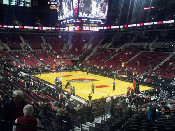 Moda Center, section: 226, row: E, seat: 10