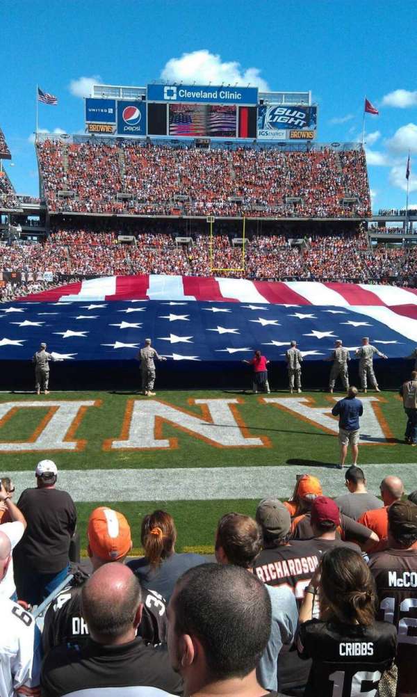 Huntington Bank Field, section: 146, row: 7, seat: 7