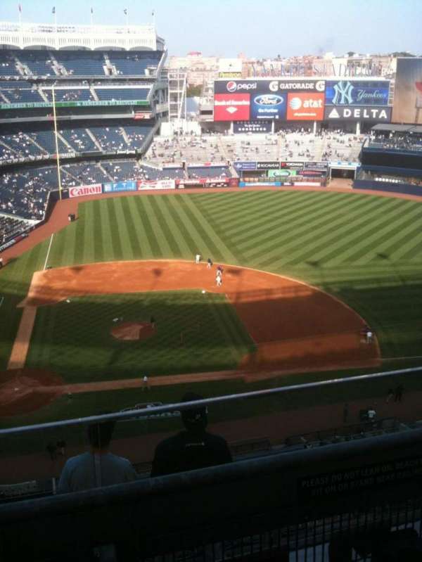 Yankee Stadium, section: 417, row: 6, seat: 11