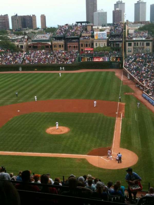 Wrigley Field, section: 414L, row: 2, seat: 4