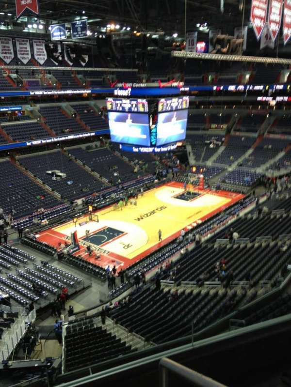 Capital One Arena, section: 414, row: G, seat: 1