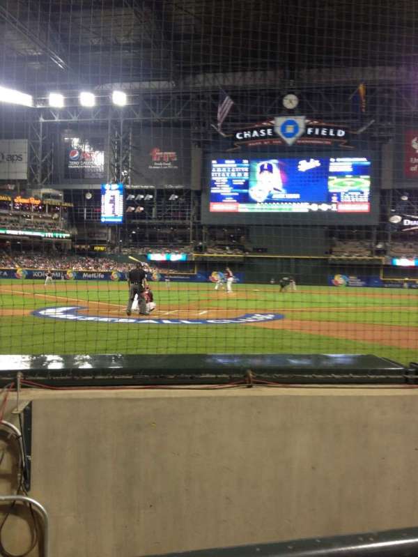 Chase Field, section: I, row: A, seat: 7
