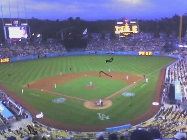 Dodger Stadium, section: 3RS, row: E, seat: 15