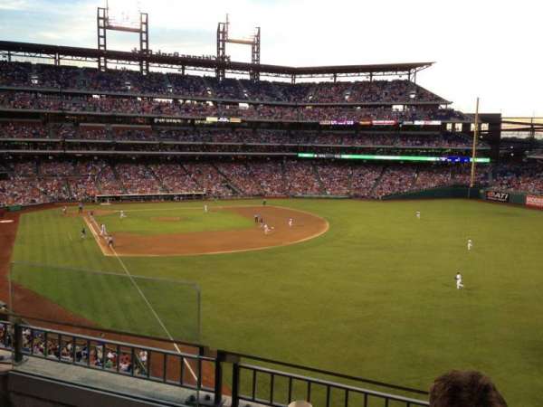 Citizens Bank Park, section: 206, row: 3, seat: 18