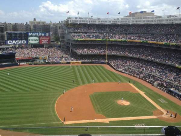 Yankee Stadium, section: 425, row: 4, seat: 15