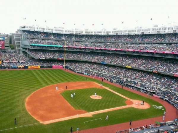 Yankee Stadium, section: 326, row: 1, seat: 26