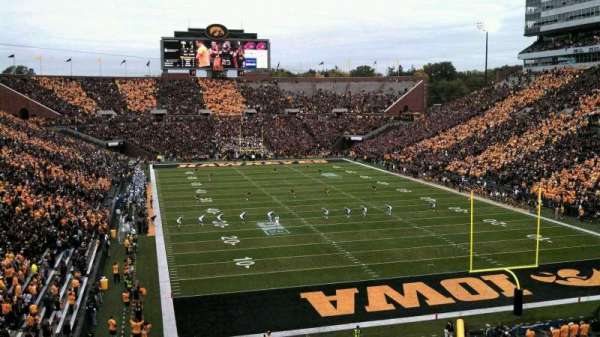 Kinnick Stadium, section: Old 137, row: 40, seat: 5