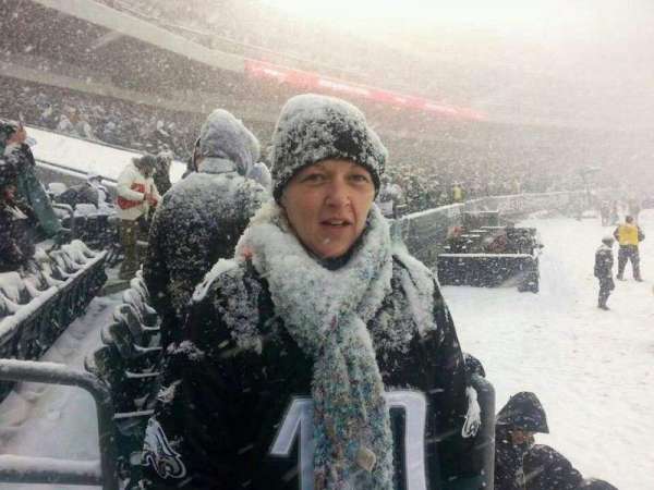 Lincoln Financial Field, section: 127, row: 1, seat: 8-9